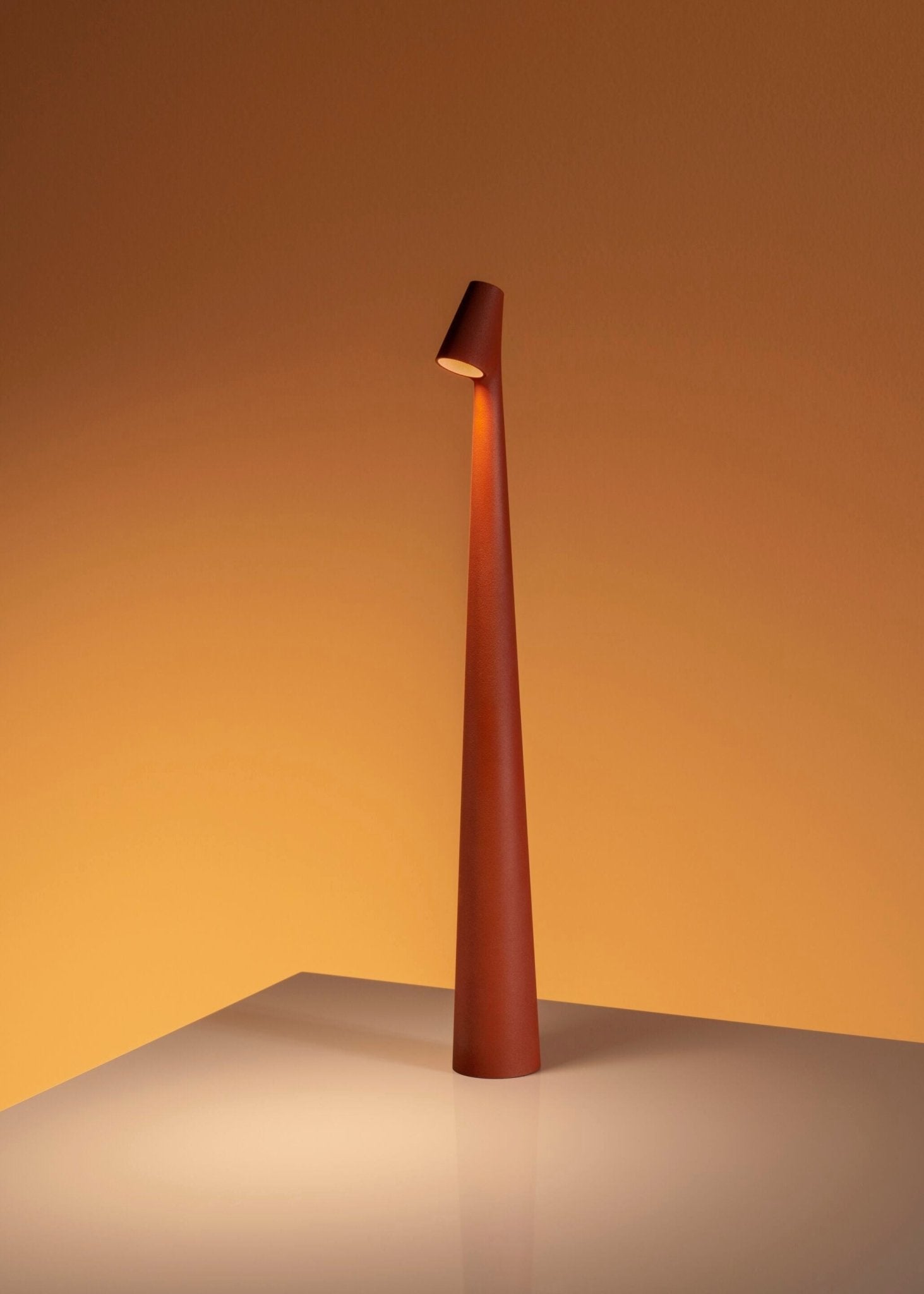 Geometric Resin Floor Lamp Minimalist Reading Light for Modern Interiors