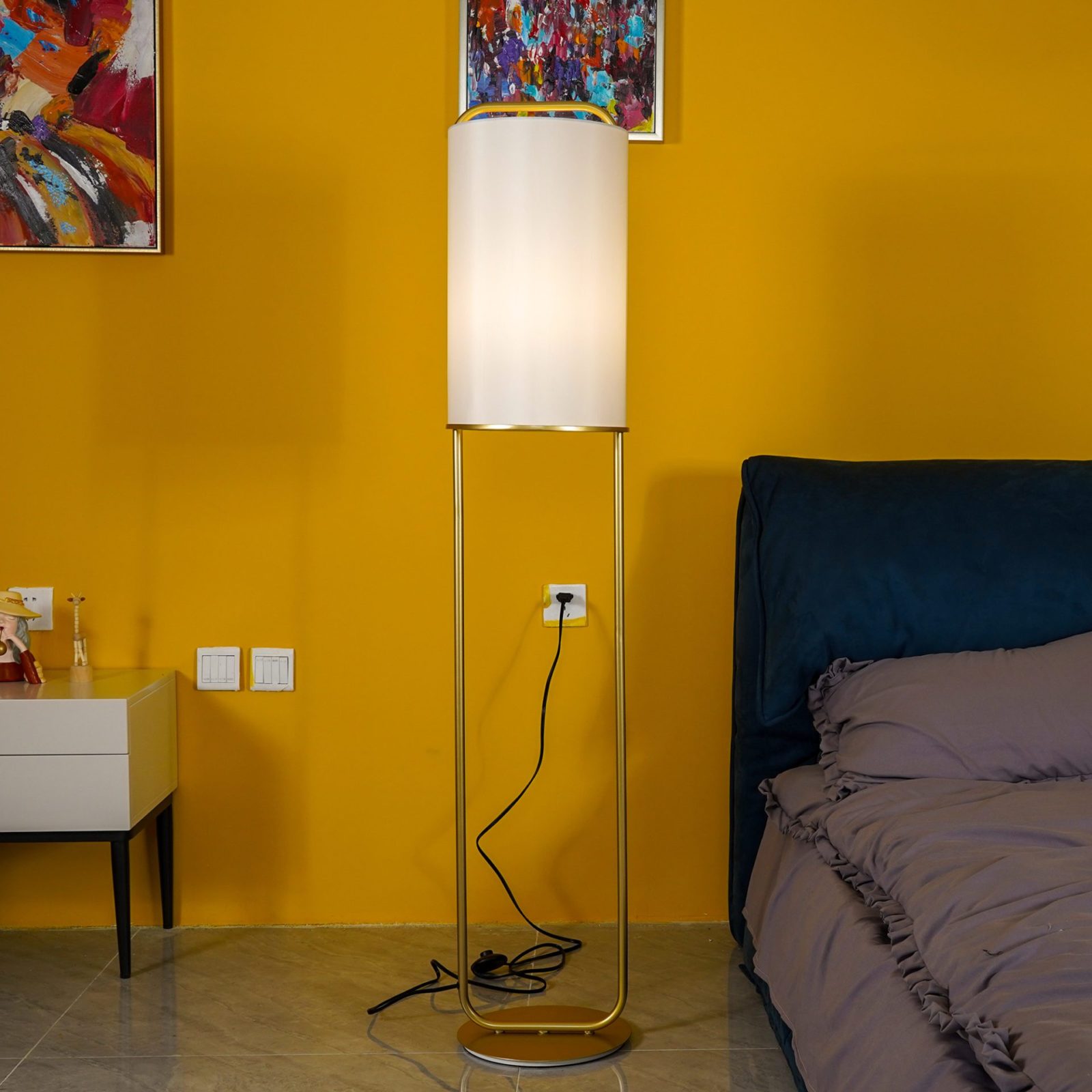 modern-minimalist-geometric-floor-lamp-with-white-fabric-shade-and-gold-metal-base-standing-light