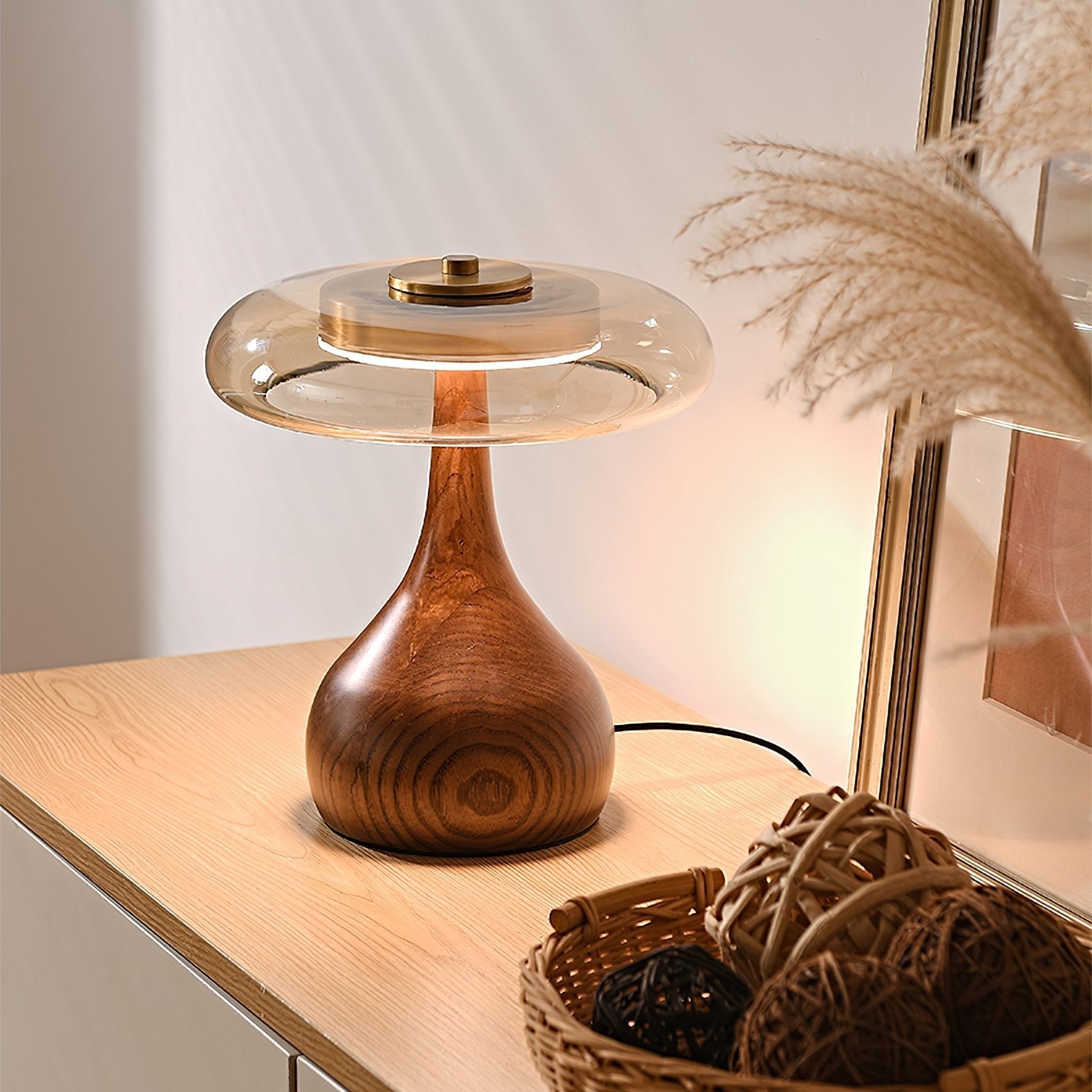 vintage-style-brass-and-walnut-wood-table-lamp-with-cognac-glass-shade