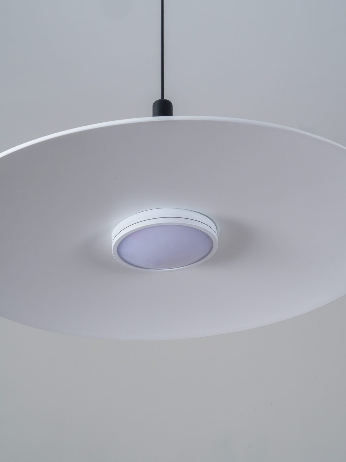 modern-industrial-aluminum-led-aplomb-pendant-light-for-kitchen-island-and-dining-room-decor