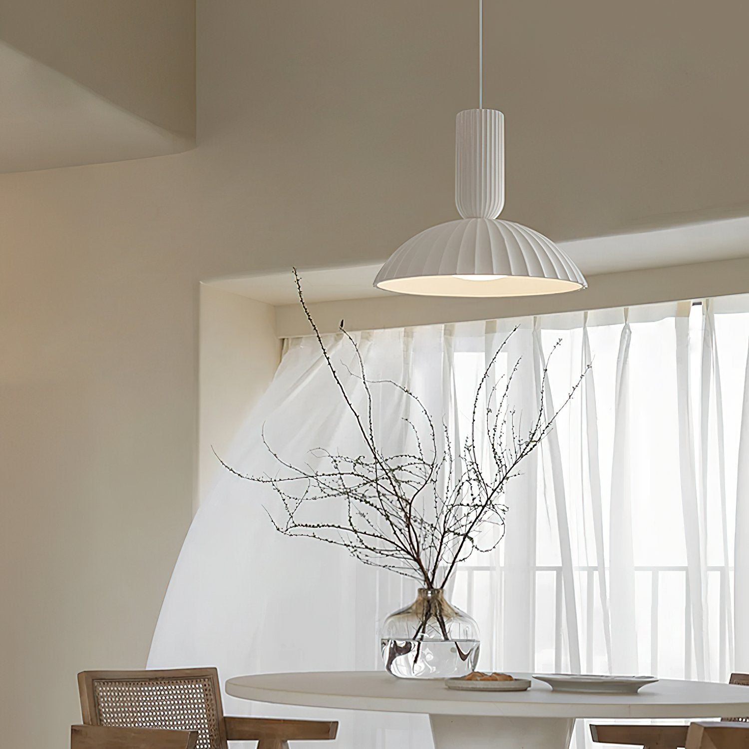modern-fluted-resin-pendant-lamp-french-classical-art-integrated-led-hanging-light