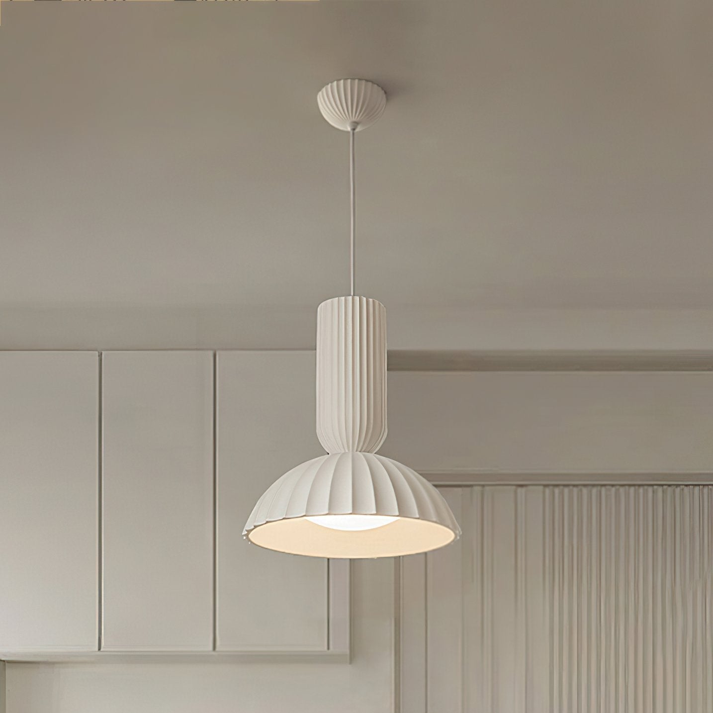 modern-fluted-resin-pendant-lamp-french-classical-art-integrated-led-hanging-light