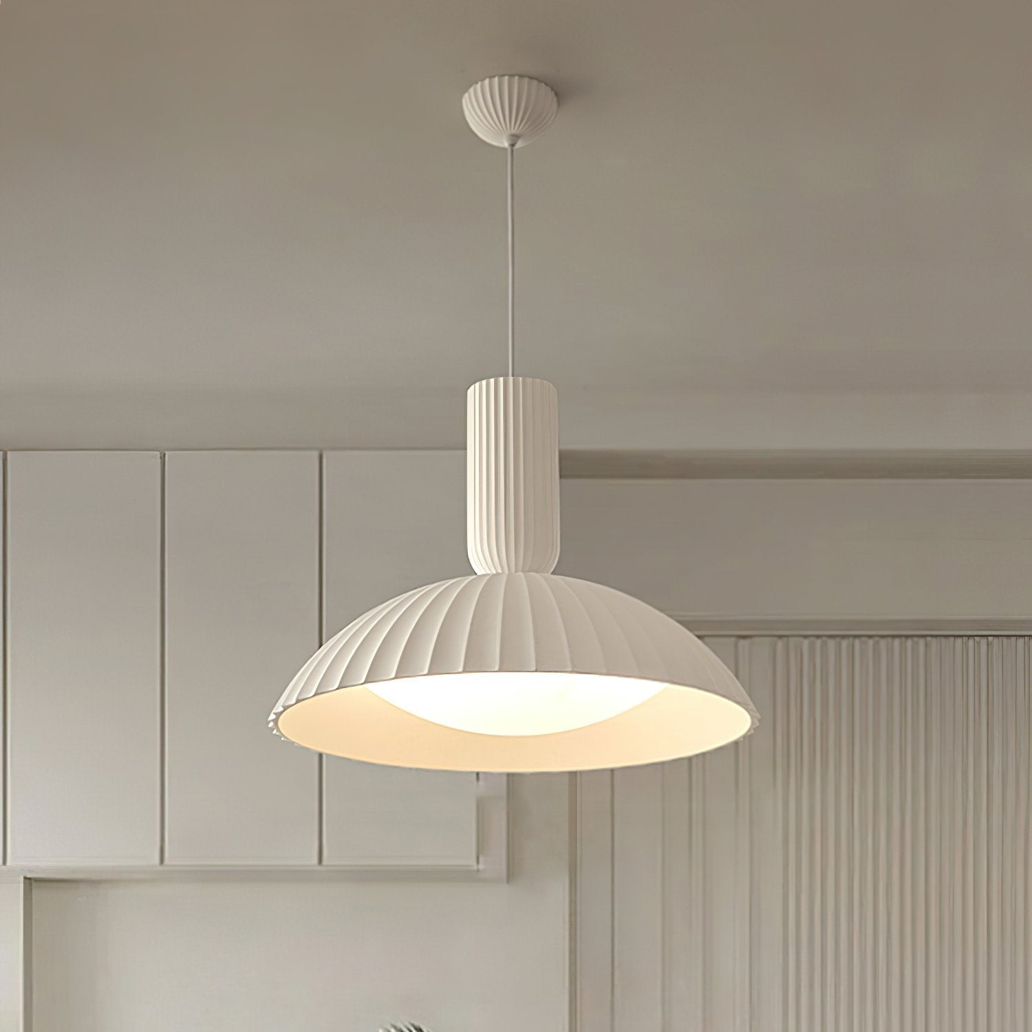 modern-fluted-resin-pendant-lamp-french-classical-art-integrated-led-hanging-light