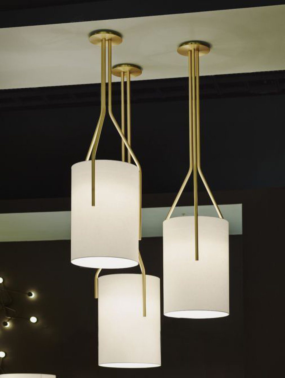 arborescence-modern-minimalist-brass-pendant-lamp-with-sophisticated-white-linen-shade