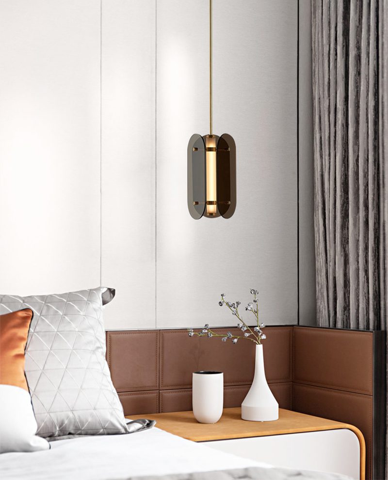 modern-arched-geometric-glass-cube-pendant-light-with-integrated-led-and-gold-finish