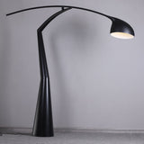 contemporary-sculptural-arc-floor-lamp-in-matte-black-for-modern-living-rooms