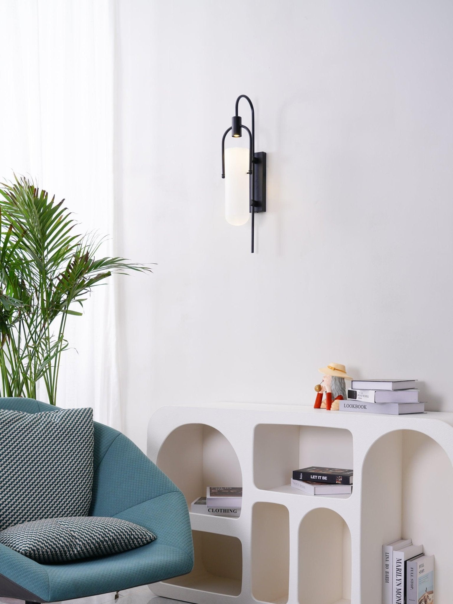 modern-arc-frosted-glass-wall-sconce-elegant-led-indoor-light-fixture