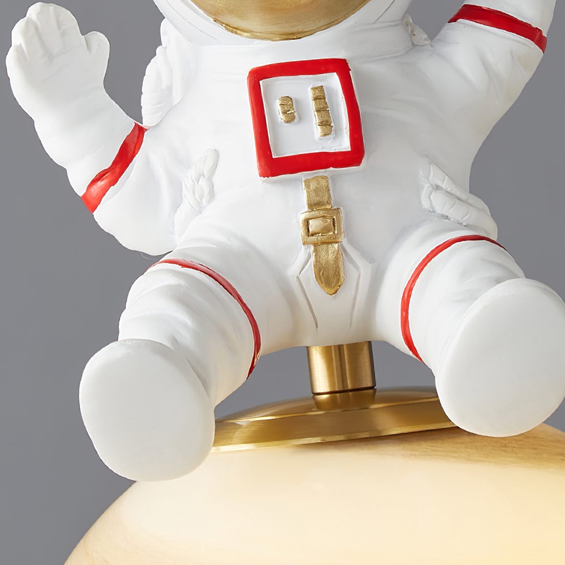 astronaut-moon-pendant-light-for-kids-bedroom-and-playroom-hanging-lamp