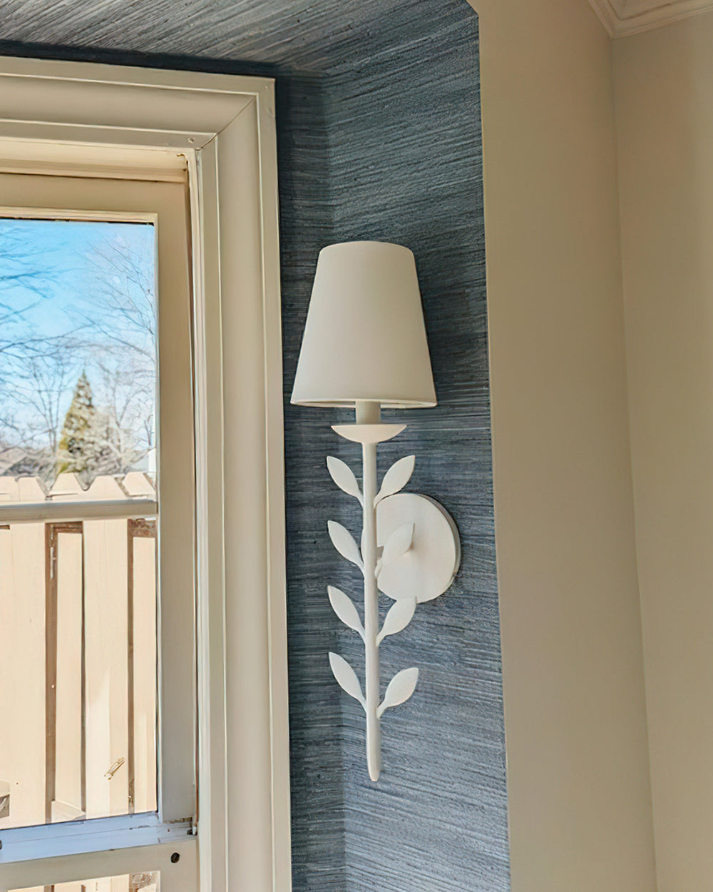 avery-botanical-brass-wall-sconce-with-leaf-design-and-fabric-shade