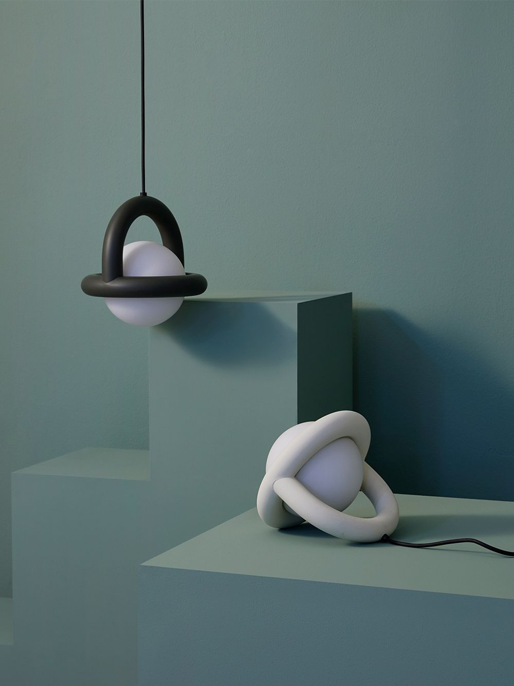 modern-sphere-balloon-pendant-light-for-living-room-and-bedroom-decor