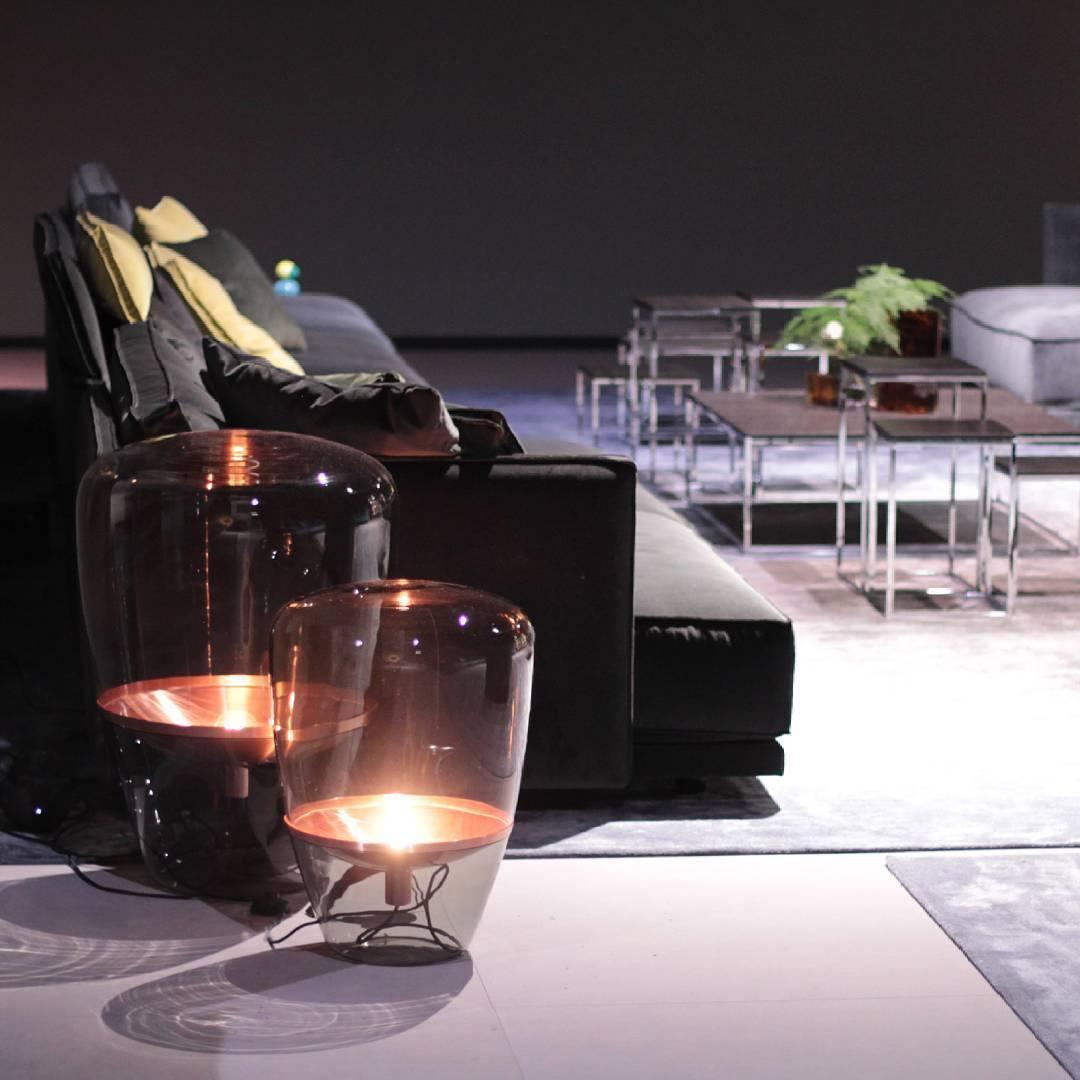 modern-hand-blown-glass-balloon-table-lamp-with-internal-reflector-for-ambient-living-spaces