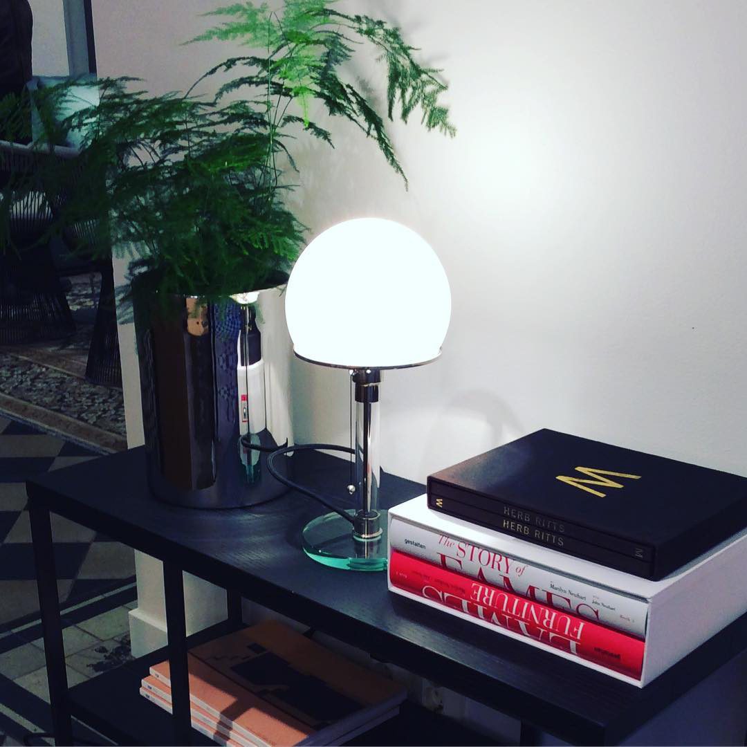mid-century-modern-bauhaus-glass-table-lamp-wg-24-style-desk-light-with-pull-switch