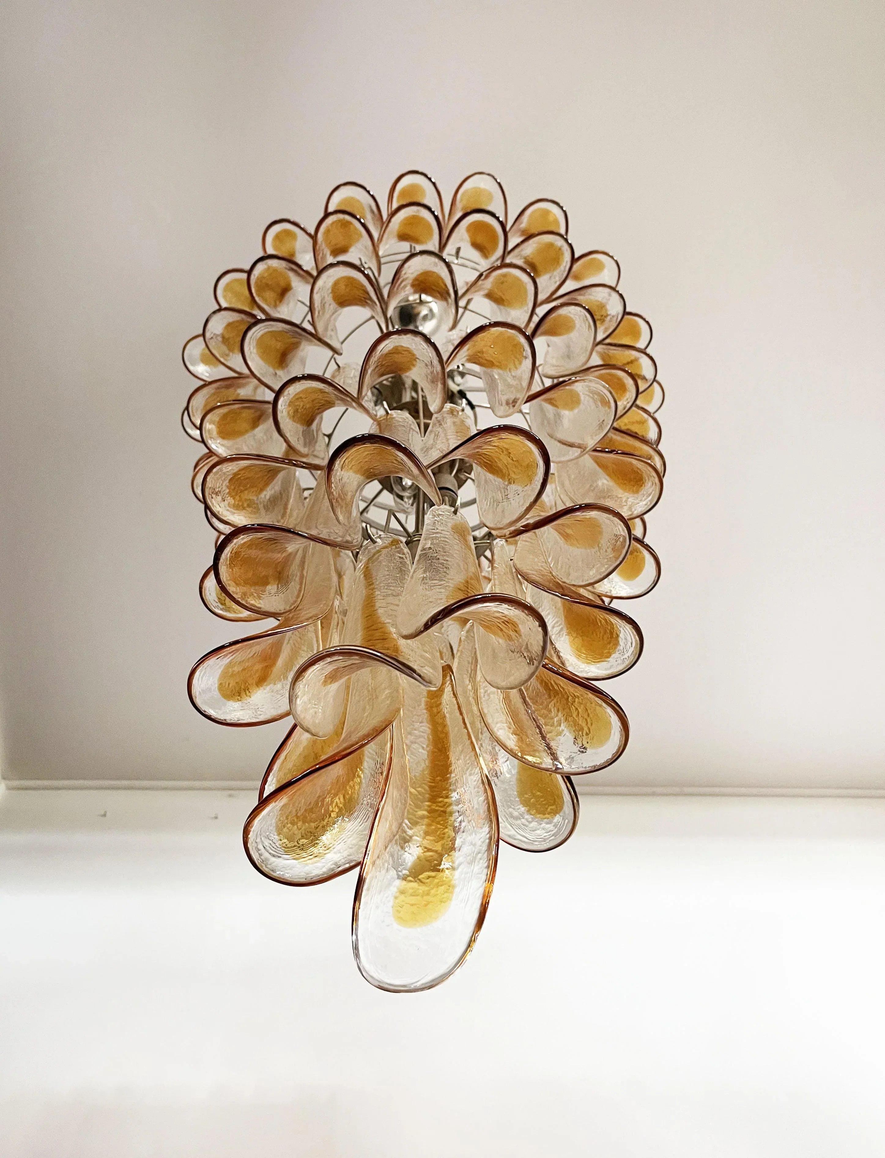 murano-glass-petal-spiral-chandelier-luxury-transparent-glass-pendant-light