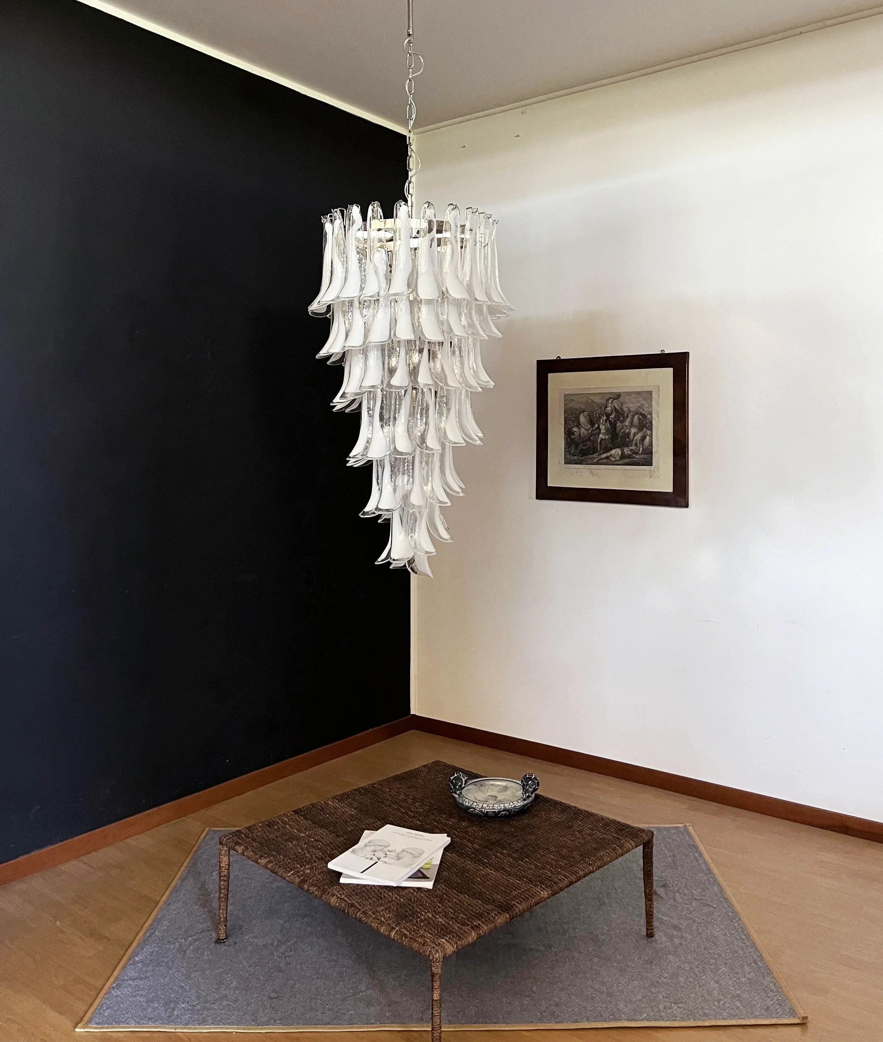 handcrafted-murano-transparent-glass-petal-spiral-chandelier-in-gold-or-chrome