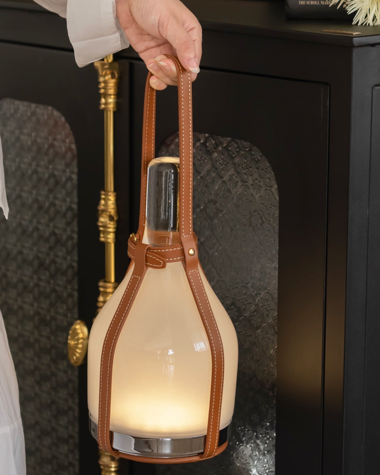 bell-shape-portable-led-desk-lamp-usb-rechargeable-glass-table-light-with-dimmable-touch-control
