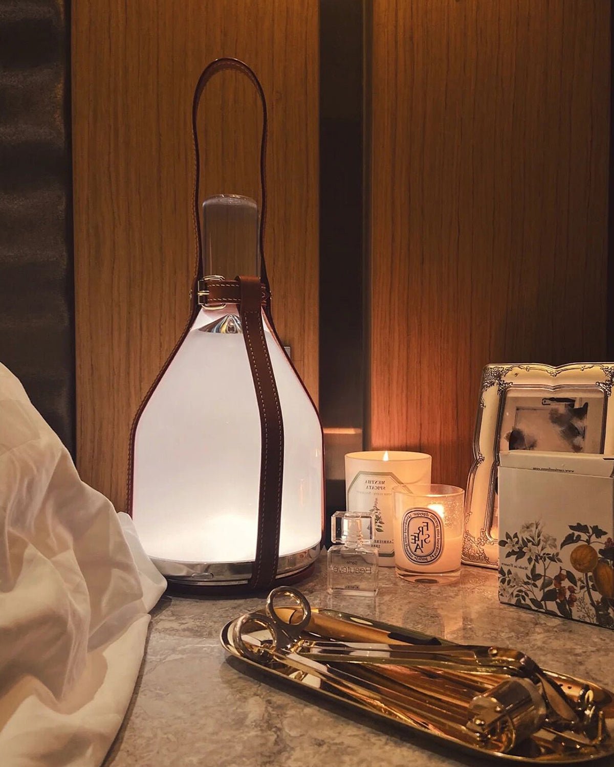 bell-shape-portable-led-desk-lamp-usb-rechargeable-glass-table-light-with-dimmable-touch-control