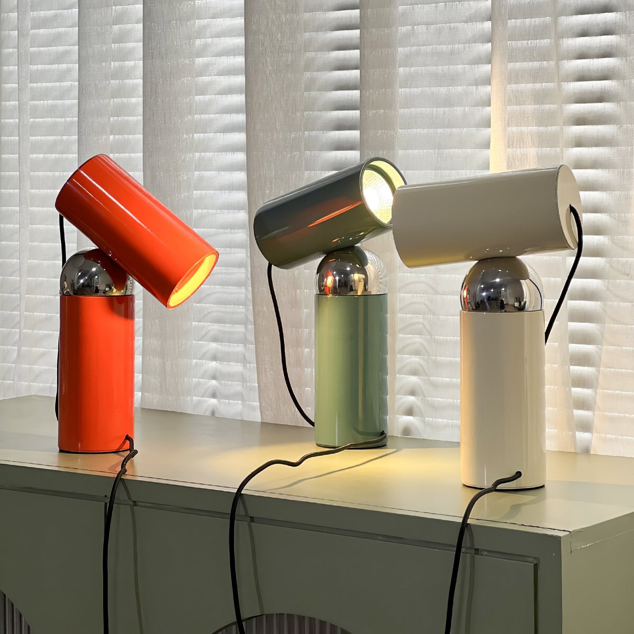 Modern Beam Task Table Lamp with Rotatable Magnetic Ball Joint for Office