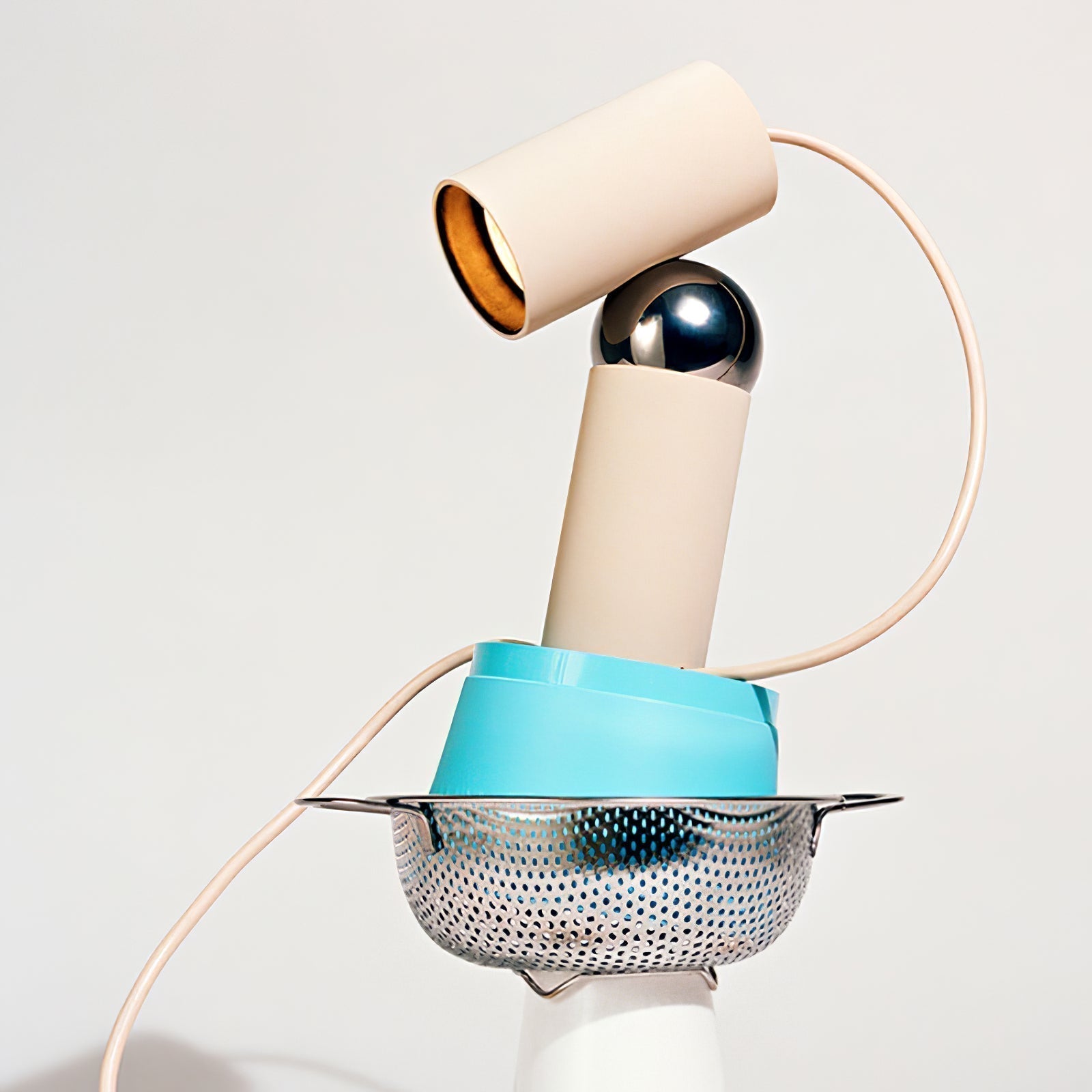 Modern Beam Task Table Lamp with Rotatable Magnetic Ball Joint for Office