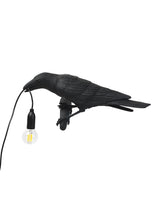 creative-resin-raven-bird-wall-sconce-modern-animal-lamp-for-bedroom-living-room