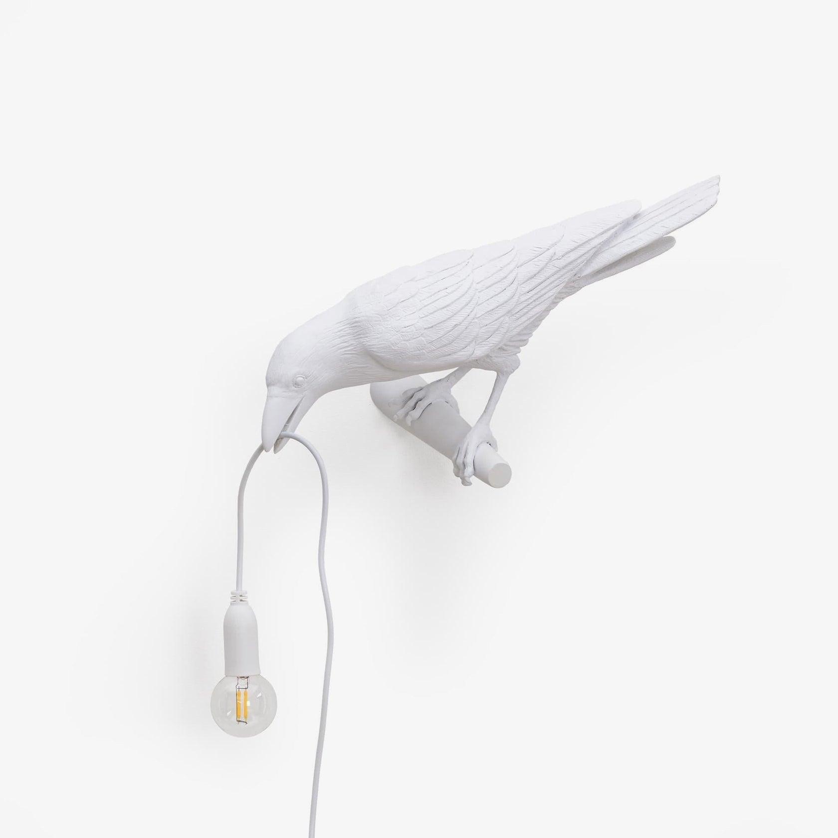 creative-resin-raven-bird-wall-sconce-modern-animal-lamp-for-bedroom-living-room