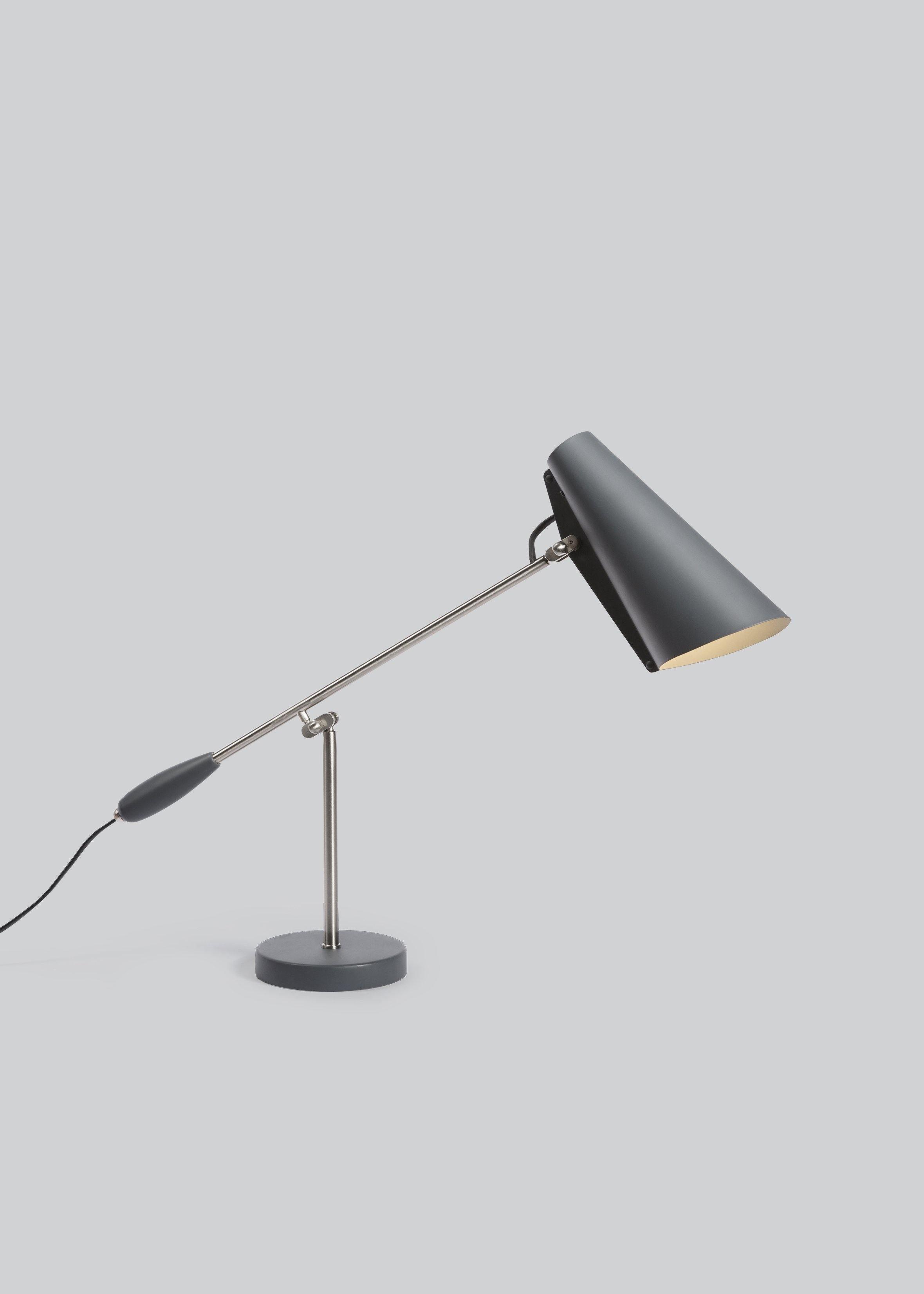 modern-birdy-table-lamp-with-adjustable-arm-and-minimalist-steel-design