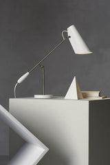 modern-birdy-table-lamp-with-adjustable-arm-and-minimalist-steel-design