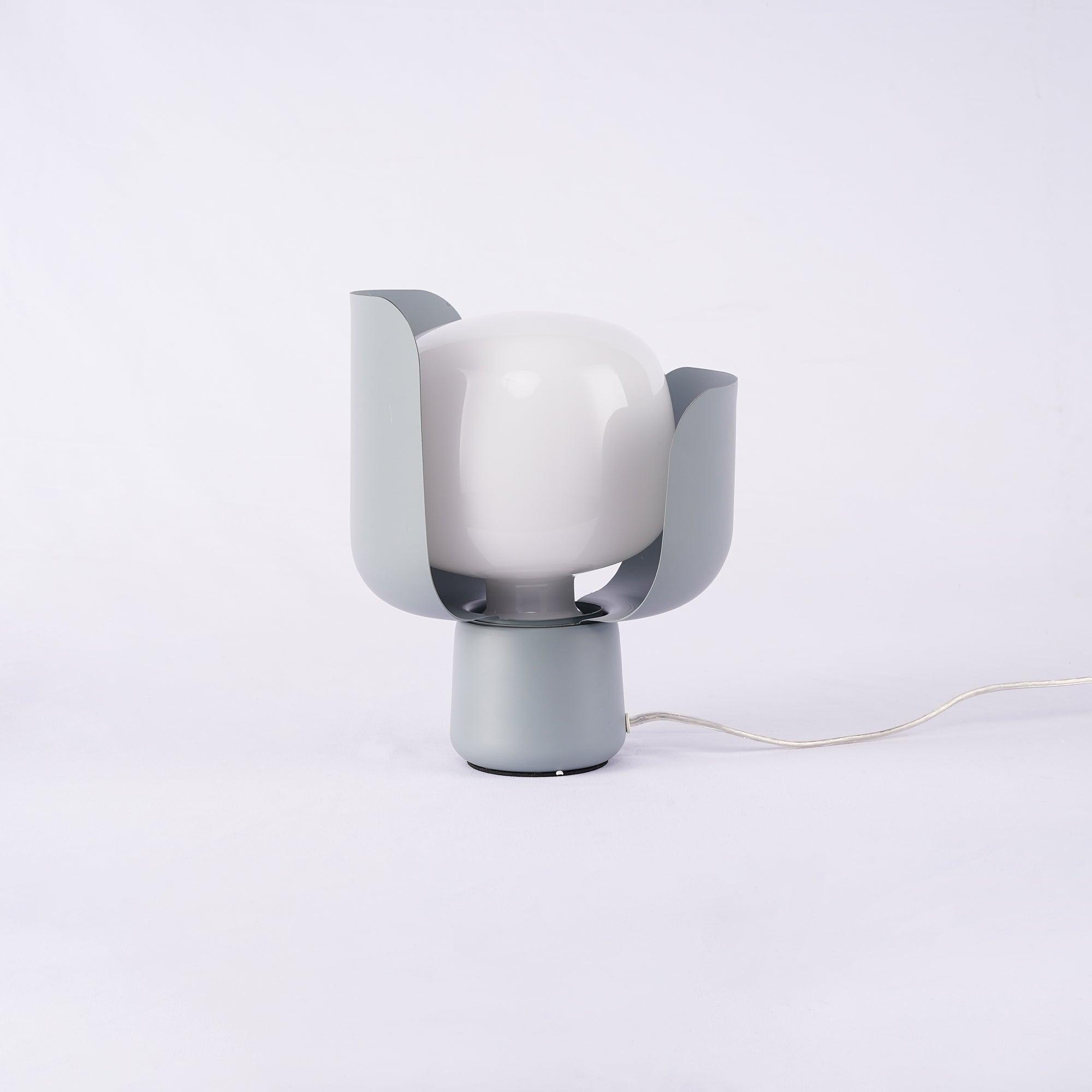 Modern Flower Petal Adjustable Accent Table Lamp for Bedroom and Living Room