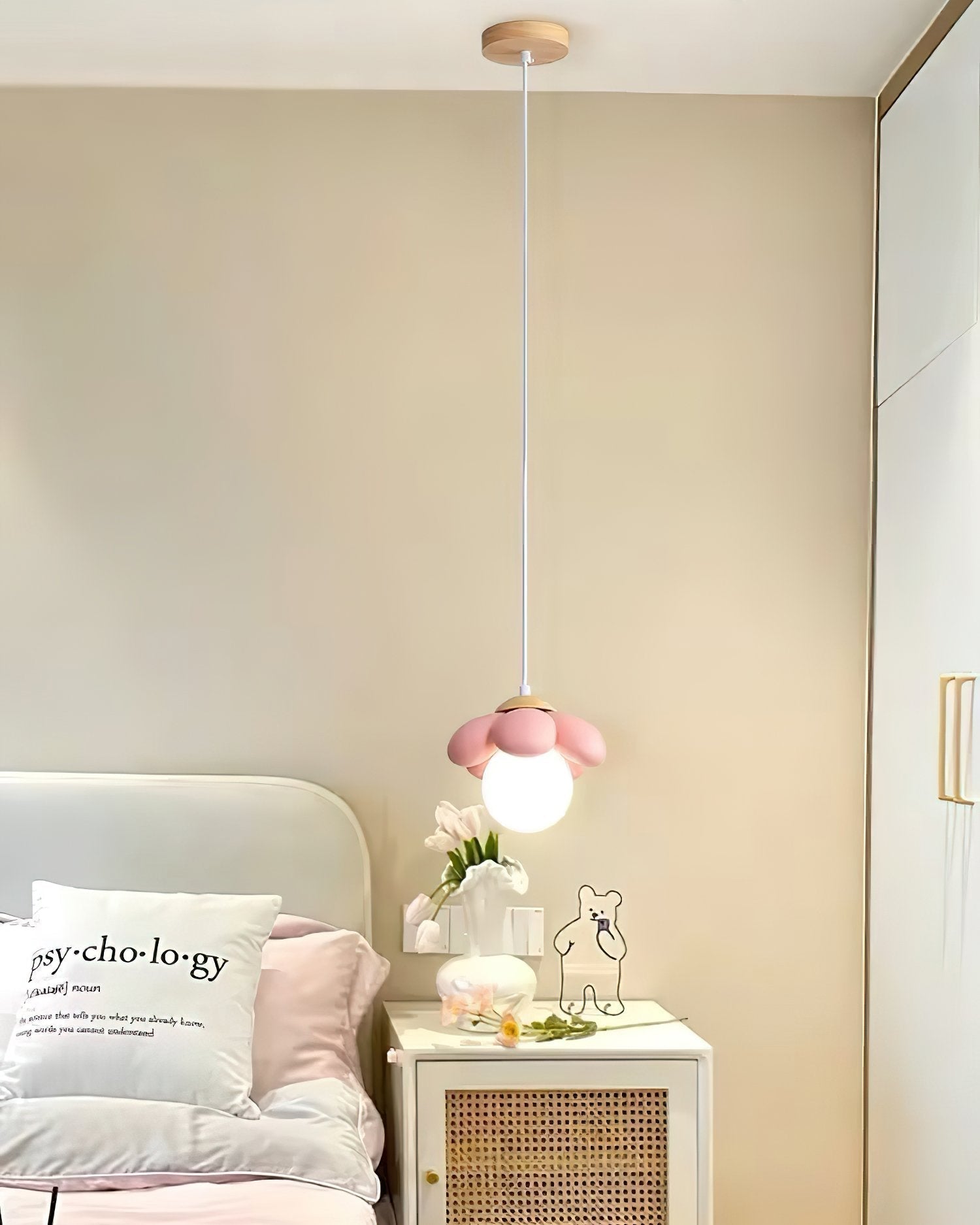 bloom-flower-pendant-light-wood-and-resin-g9-led-hanging-ceiling-lamp-for-living-room-and-bedroom