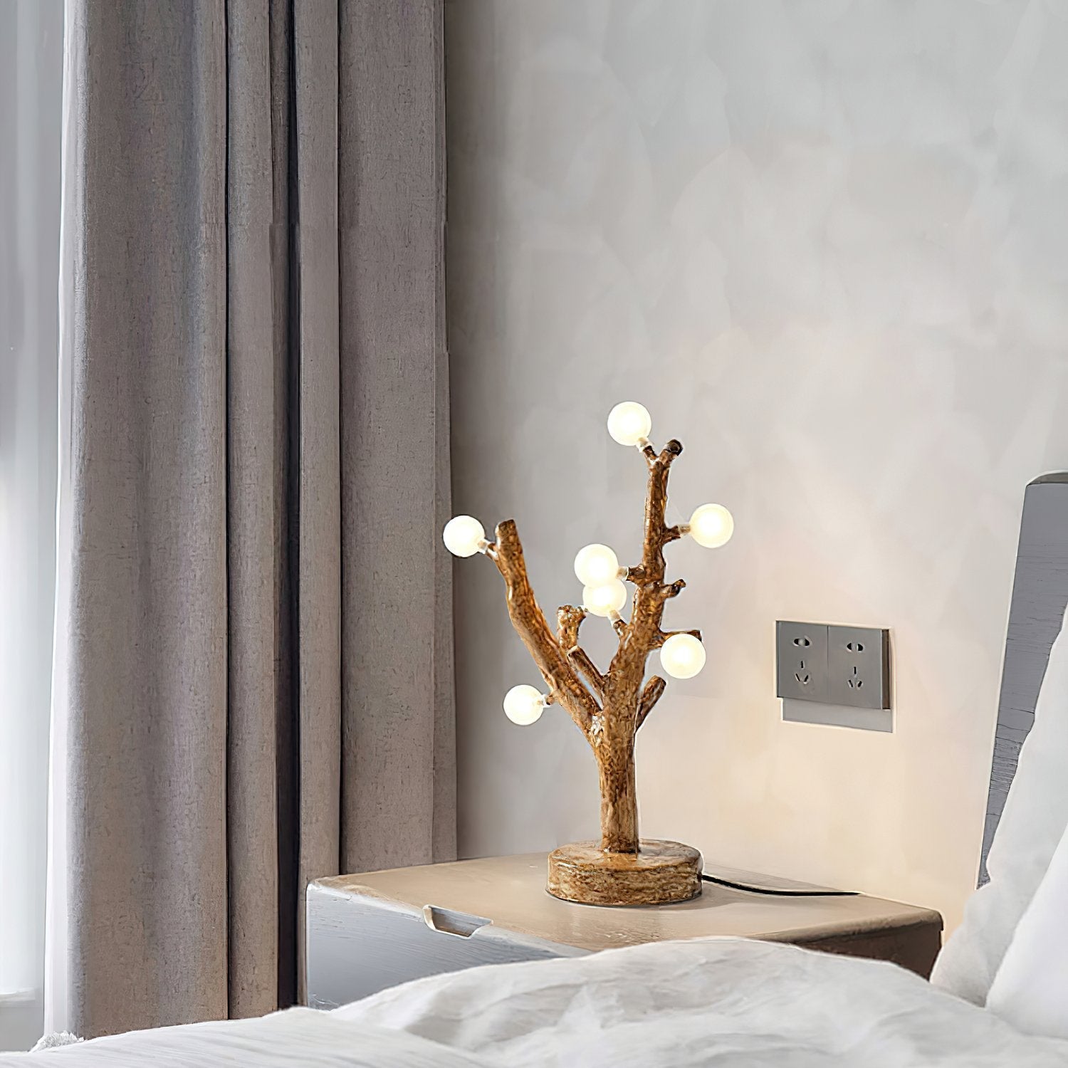 modern-artistic-branch-design-table-lamp-with-resin-and-glass-shades