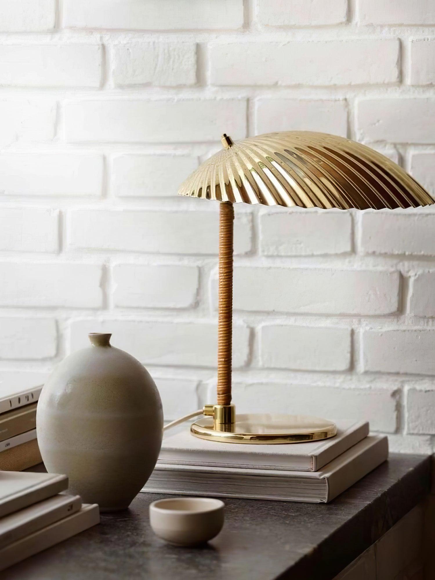 Sculptural Mid Century Modern Brass Shell Table Lamp for Bedside and Desk Lighting