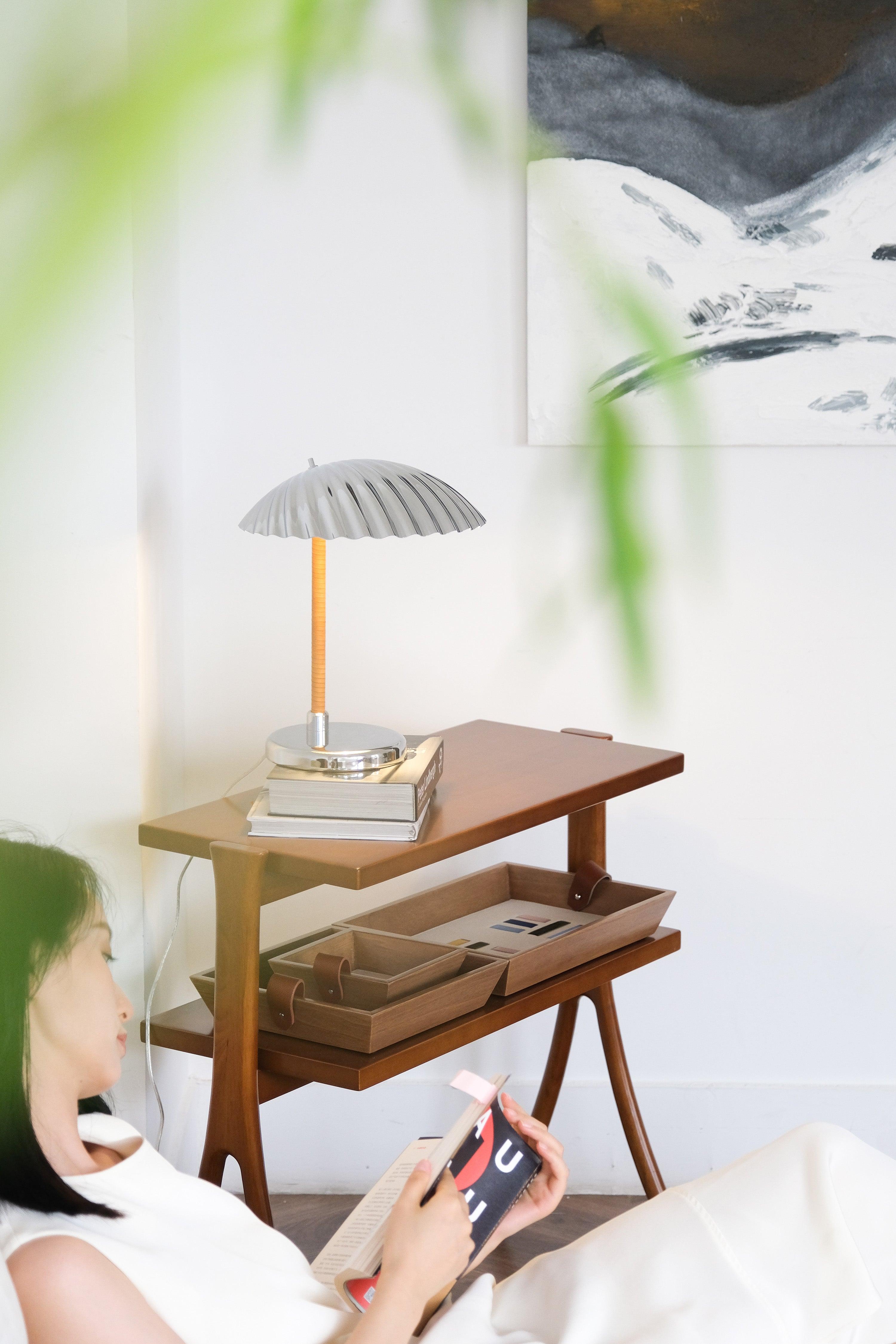 Sculptural Mid Century Modern Brass Shell Table Lamp for Bedside and Desk Lighting