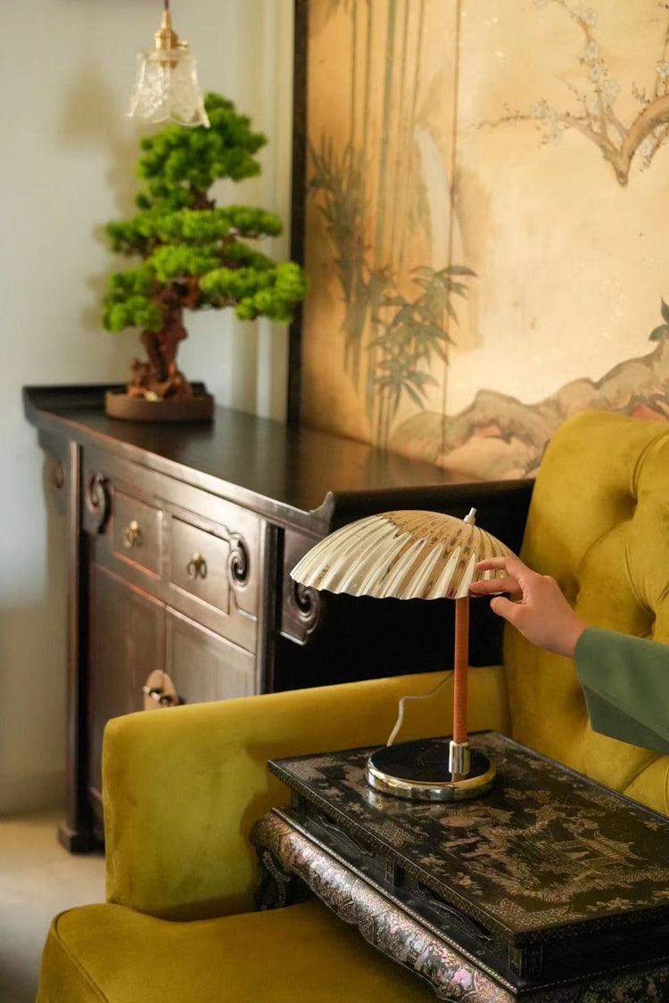 Sculptural Mid Century Modern Brass Shell Table Lamp for Bedside and Desk Lighting