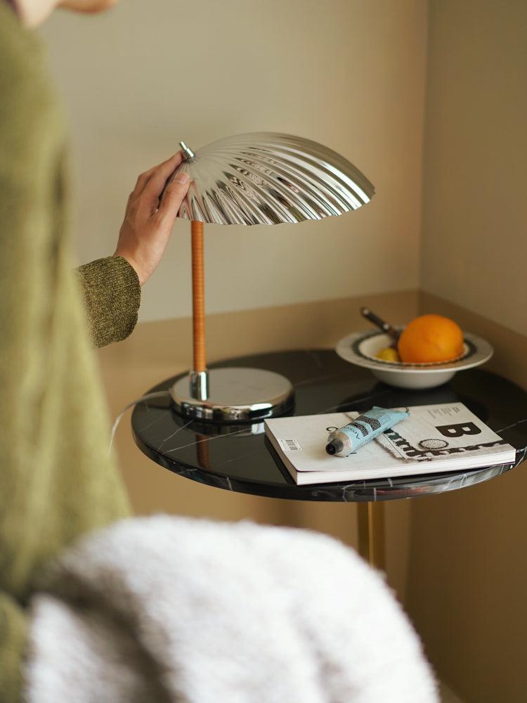 Sculptural Mid Century Modern Brass Shell Table Lamp for Bedside and Desk Lighting