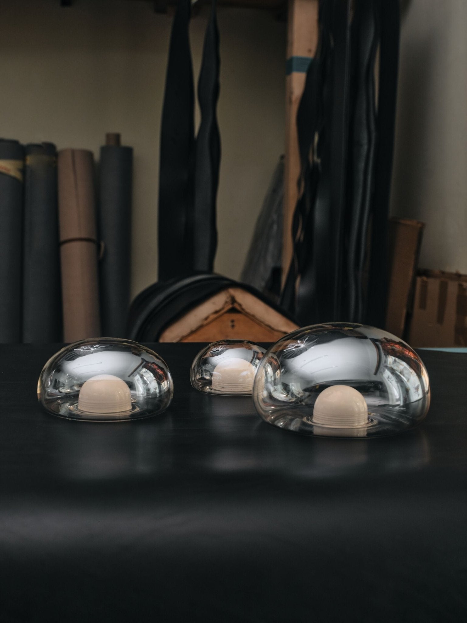 Modern Bubbles Glass LED Floor Lamp with Iridescent Spheres and Vertical Standing Design