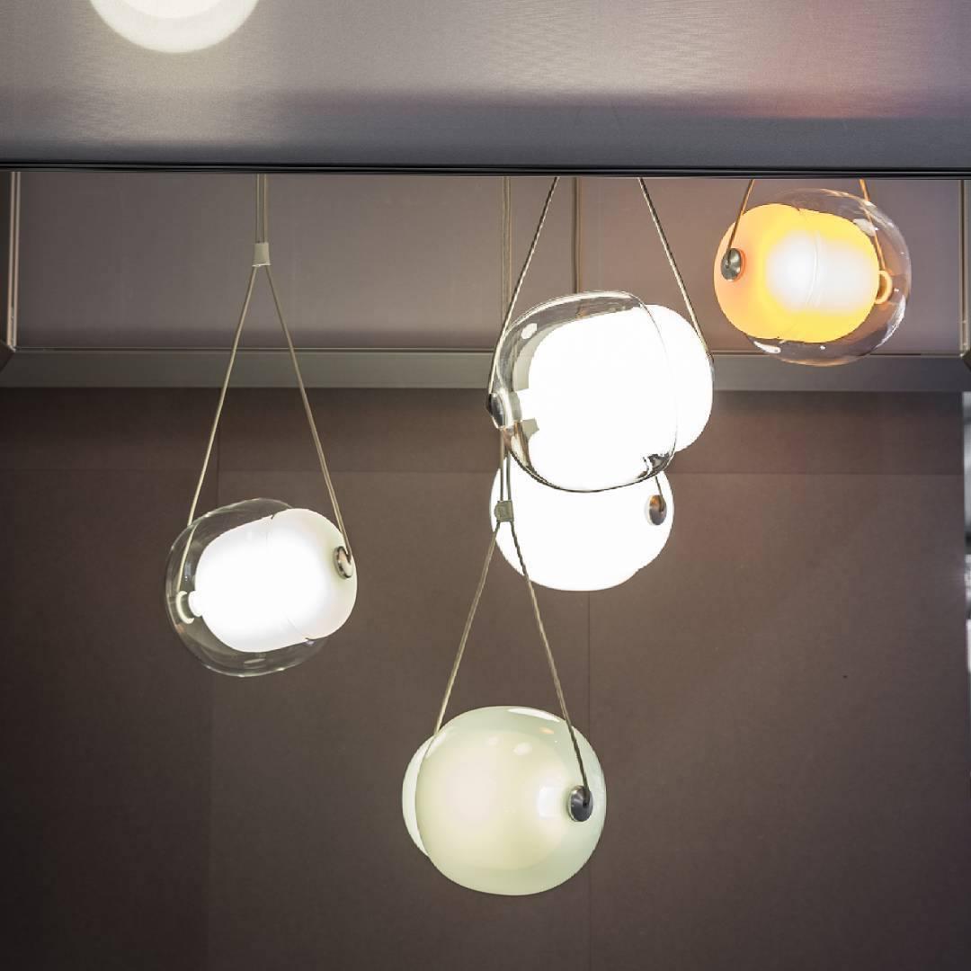 modern-capsula-layered-glass-led-pendant-light-for-contemporary-interior-lighting
