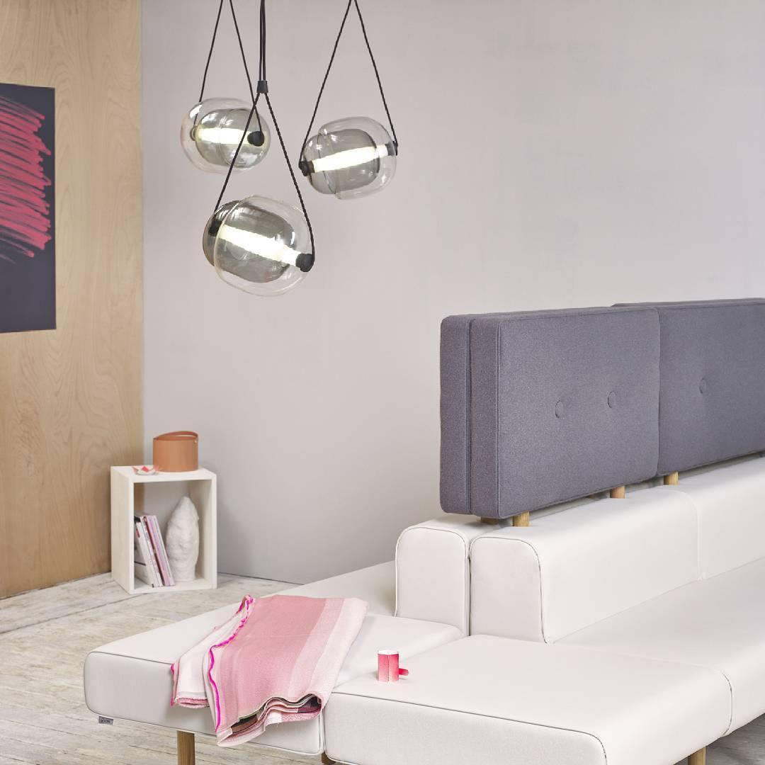 modern-capsula-layered-glass-led-pendant-light-for-contemporary-interior-lighting