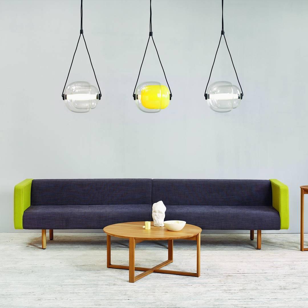modern-capsula-layered-glass-led-pendant-light-for-contemporary-interior-lighting