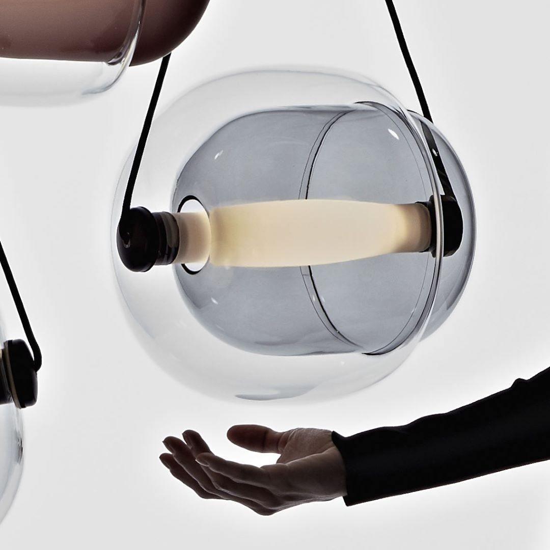 modern-capsula-layered-glass-led-pendant-light-for-contemporary-interior-lighting