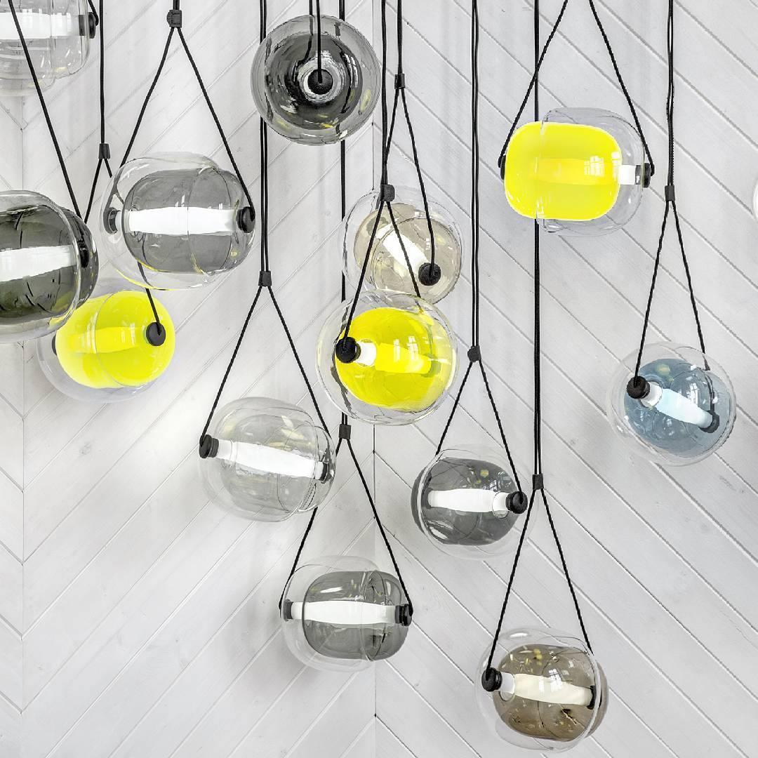 modern-capsula-layered-glass-led-pendant-light-for-contemporary-interior-lighting
