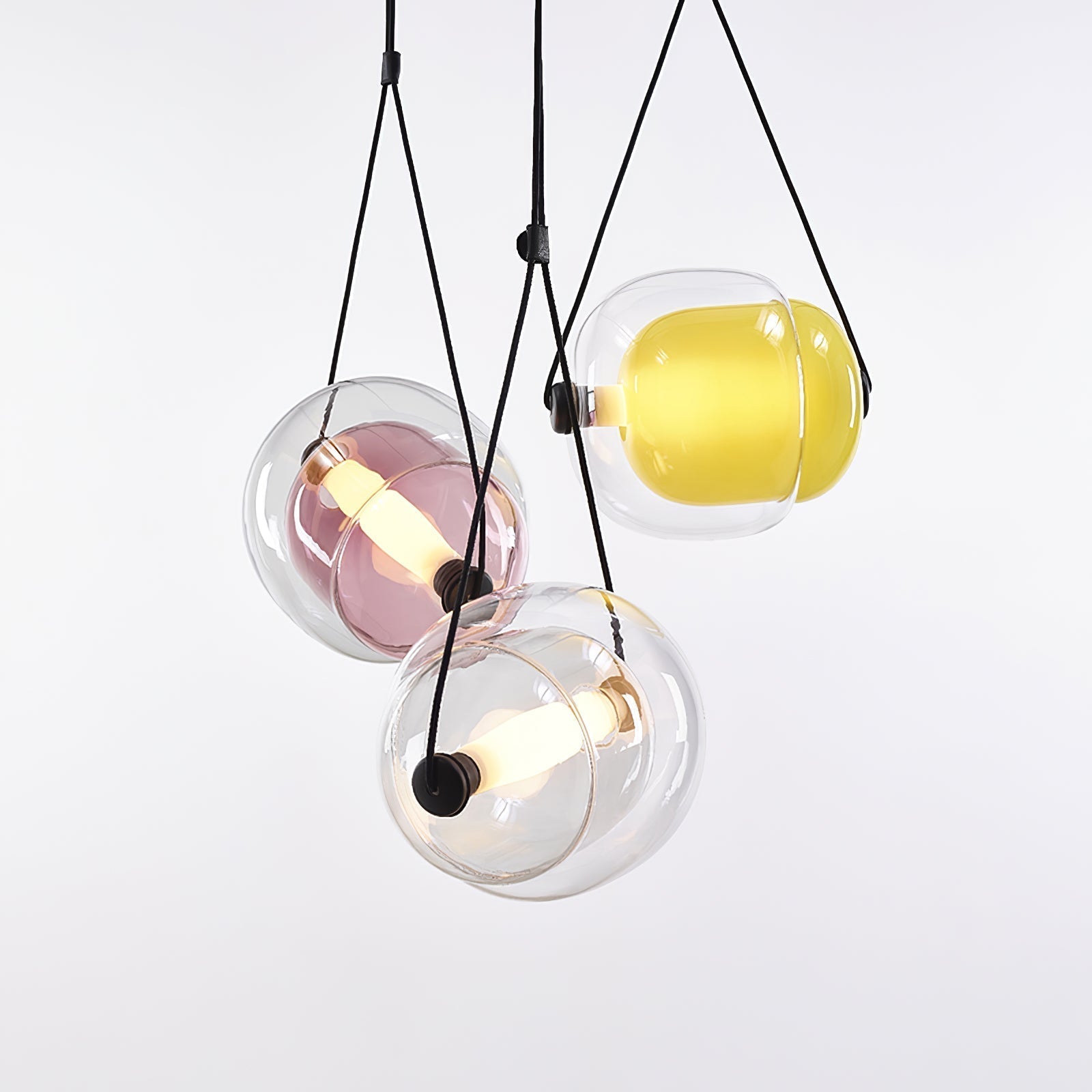 modern-capsula-layered-glass-led-pendant-light-for-contemporary-interior-lighting