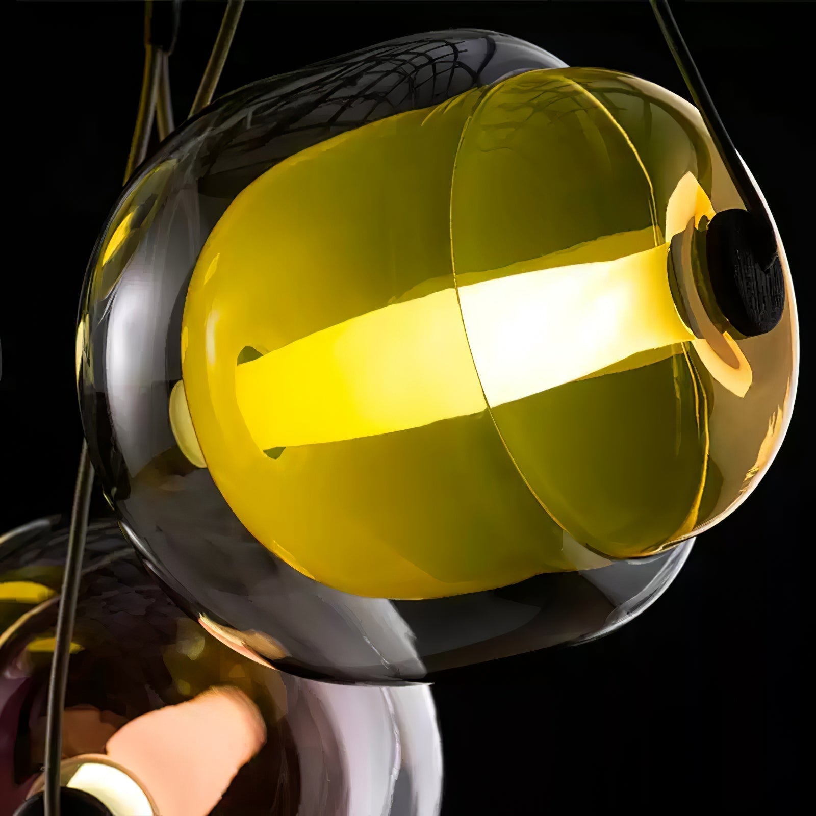 modern-capsula-layered-glass-led-pendant-light-for-contemporary-interior-lighting