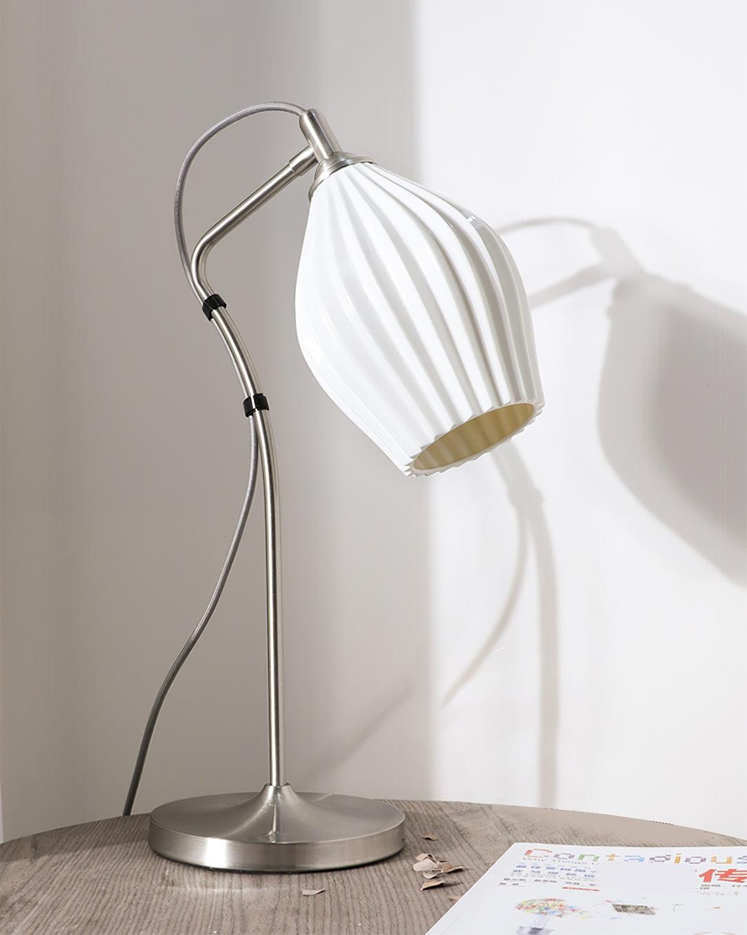 Elegant White Ceramic Ribbed Side Table Lamp for Modern Living Room Decor
