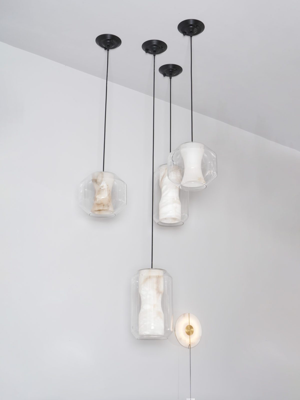 carrara-marble-and-clear-lead-crystal-chamber-pendant-lamp-with-white-marble-diffuser