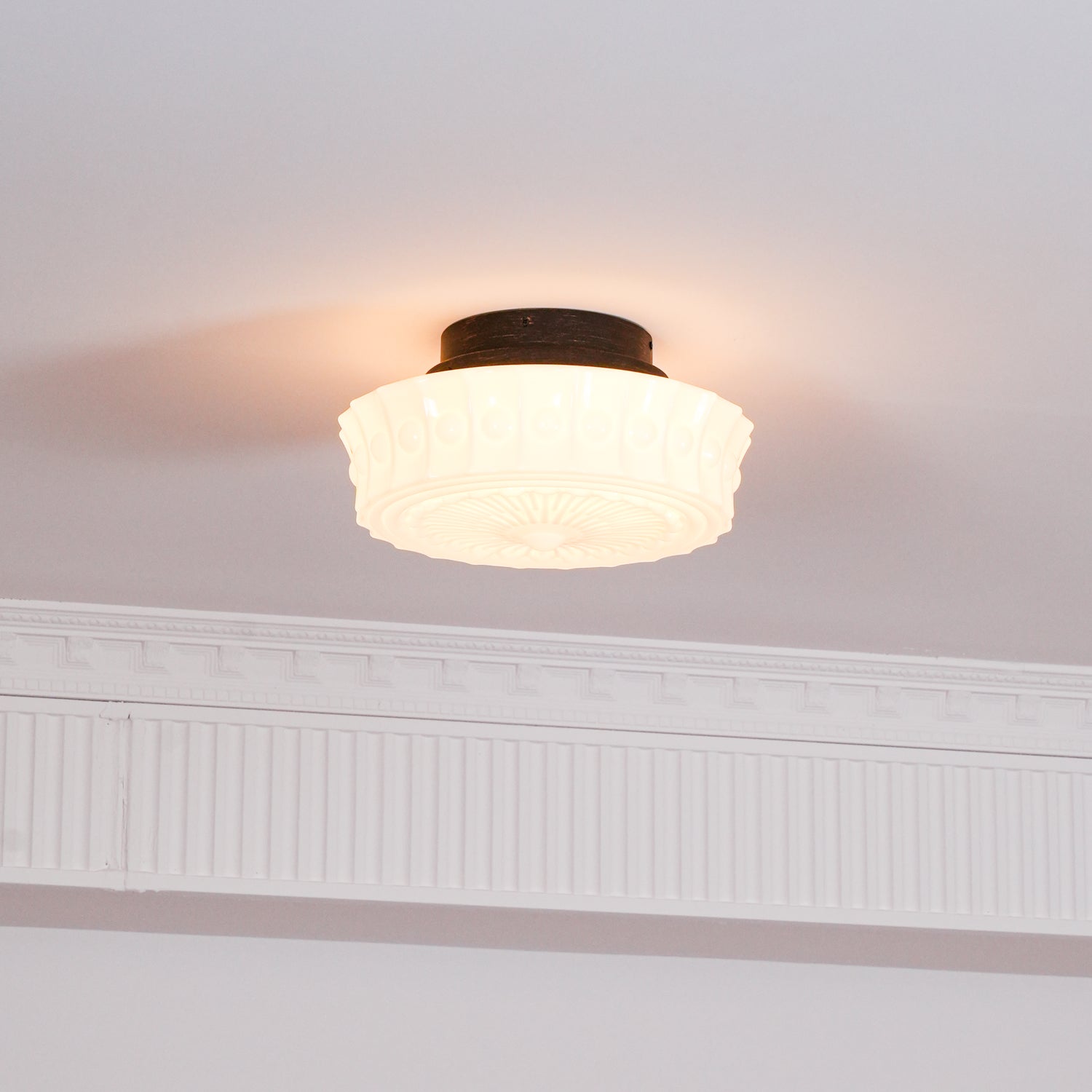 modern-round-glass-flush-mount-ceiling-light-fixture-for-living-and-dining-rooms