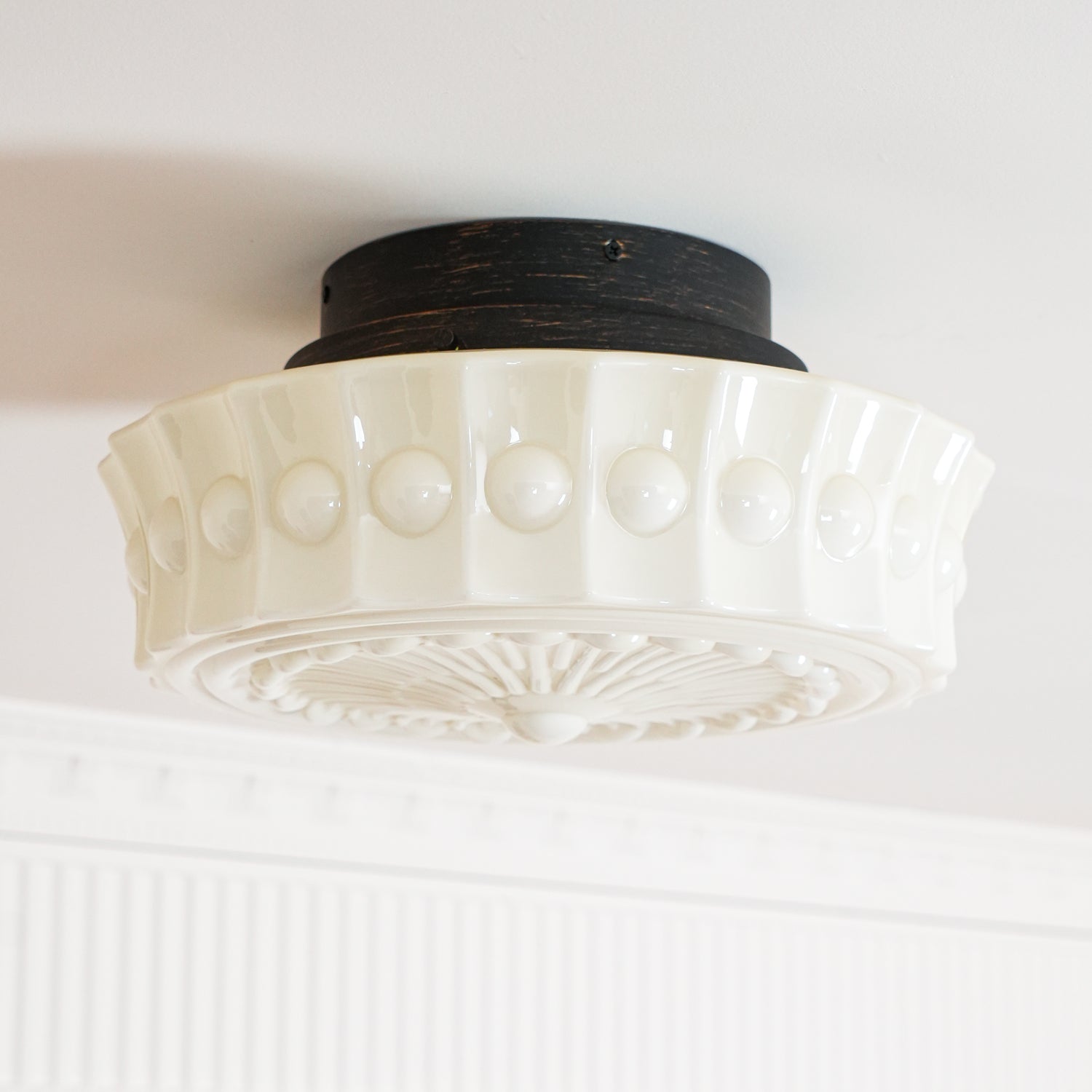 modern-round-glass-flush-mount-ceiling-light-fixture-for-living-and-dining-rooms