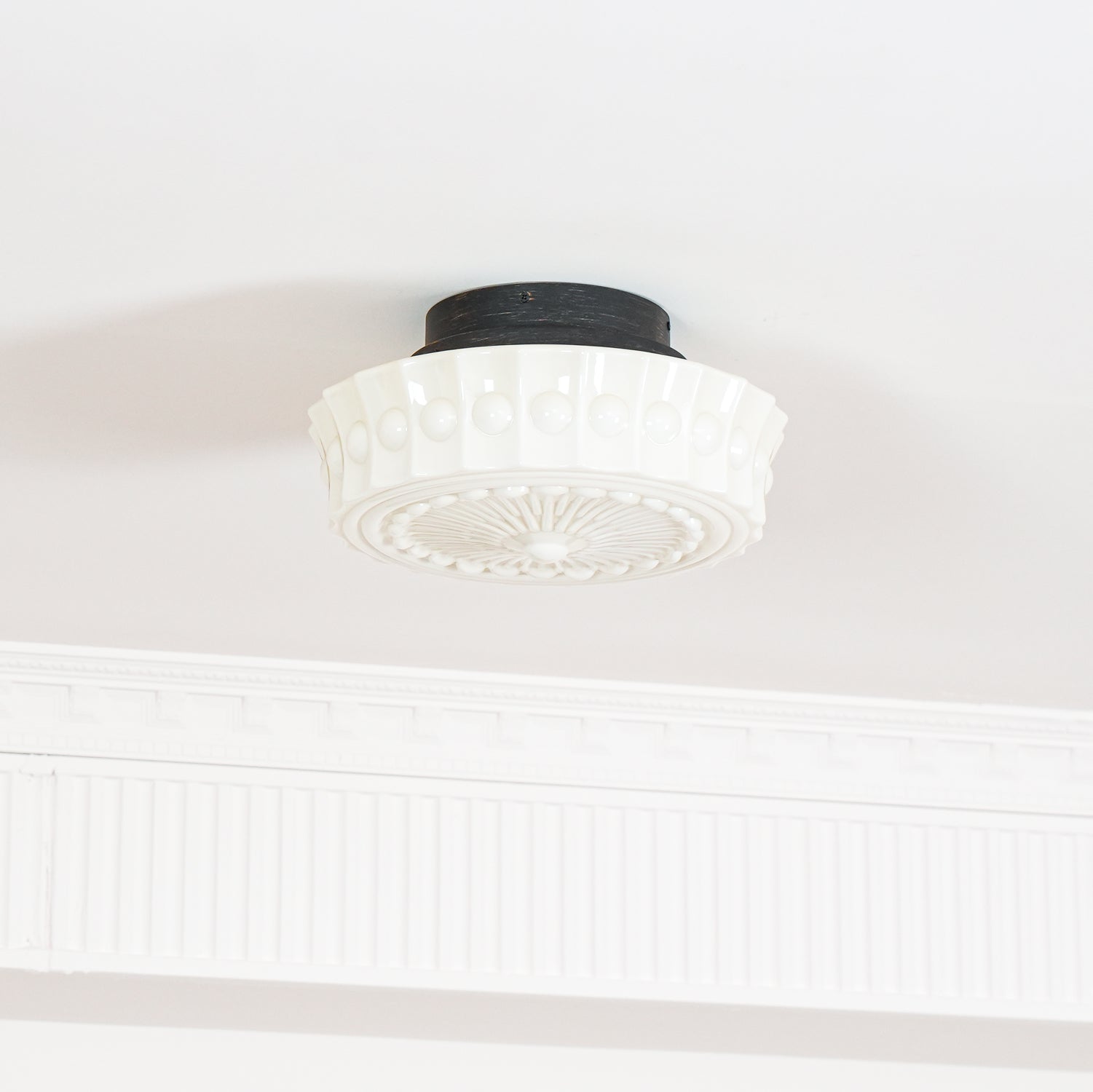 modern-round-glass-flush-mount-ceiling-light-fixture-for-living-and-dining-rooms