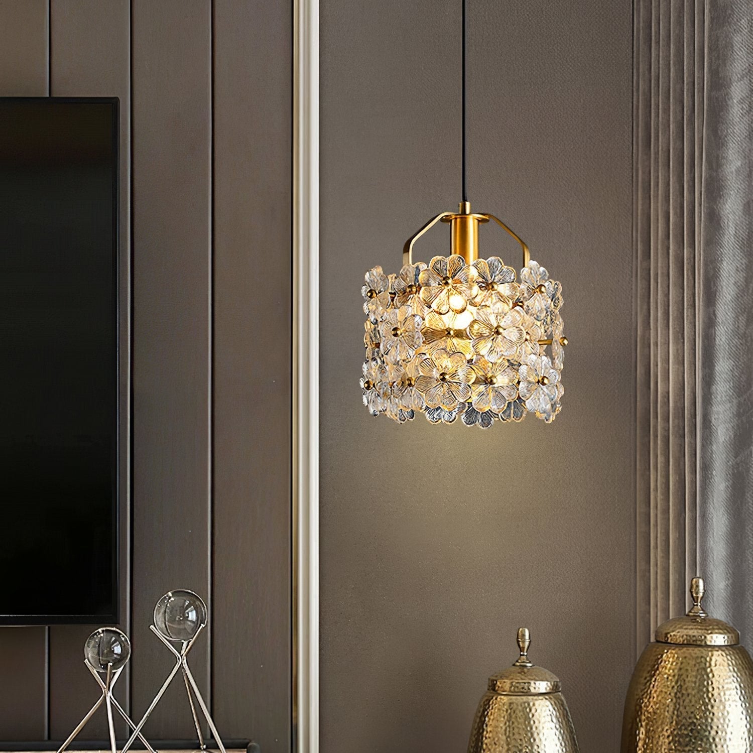 vintage-brass-and-flowered-glass-charlotte-pendant-light-fixture-for-entryway-lighting
