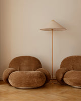 Mid Century Modern Rattan Stem Floor Lamp with Elegant Fabric Shade for Indoor Living Spaces