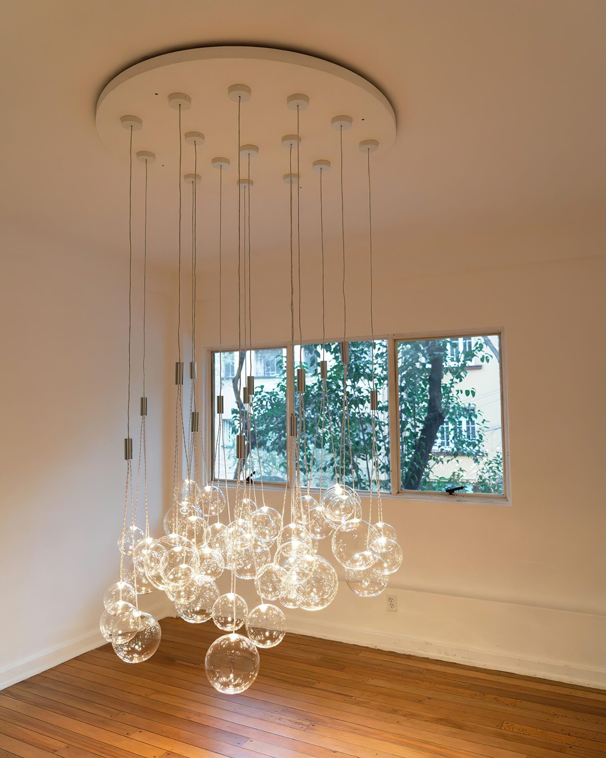 artistic-led-cluster-bubble-pendant-lamp-with-chrome-accents-and-glass-spheres
