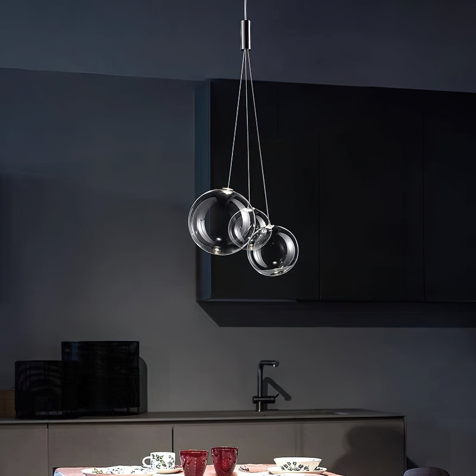 artistic-led-cluster-bubble-pendant-lamp-with-chrome-accents-and-glass-spheres